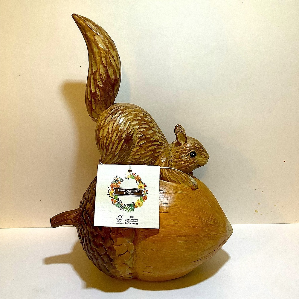 Gardener’s Eden Squirrel On Acorn Decor New